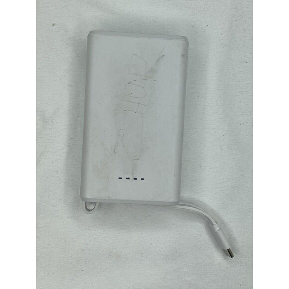 CYLO powerbank white 10000mah TYPE C CABLE - Picture 1 of 5